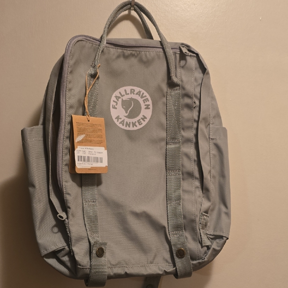 Fjallraven Kånken Backpack in Gray